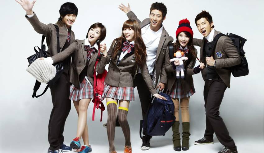 ¿Te gustó Glee pero ya te cansó tanto drama? ¿Te gusta el K-Pop? ¡Entonces debes ver Dream High!