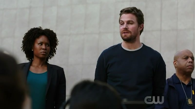 Arrow lo vuelve a hacer y cierra una temporada que supera todo lo anterior